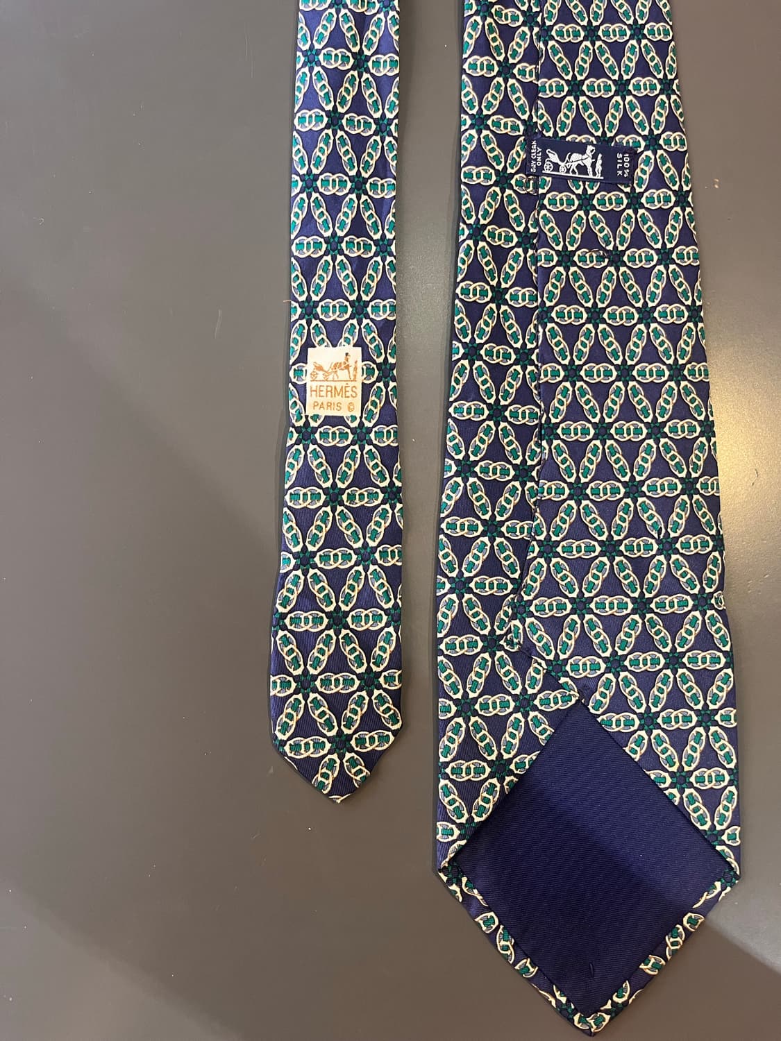 HERMÈS 실크 체인 패턴 넥타이 (프랑스제) 상품이미지8