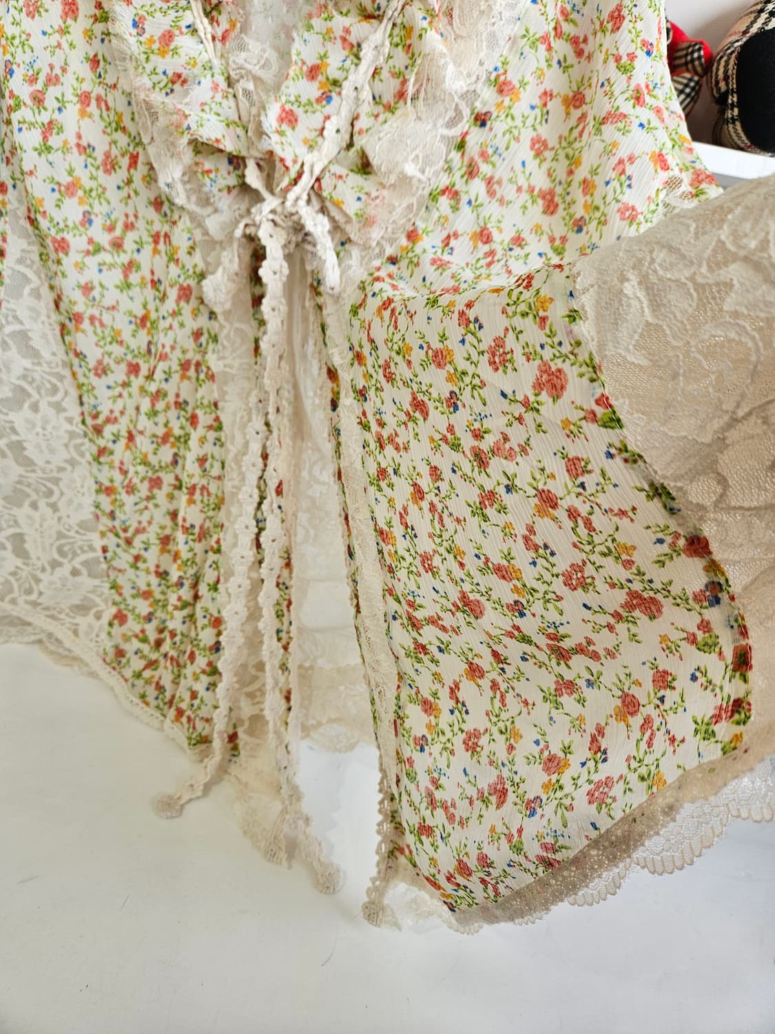 (axes femme) 플라워 레이스 레이어드 베스트 상품이미지3