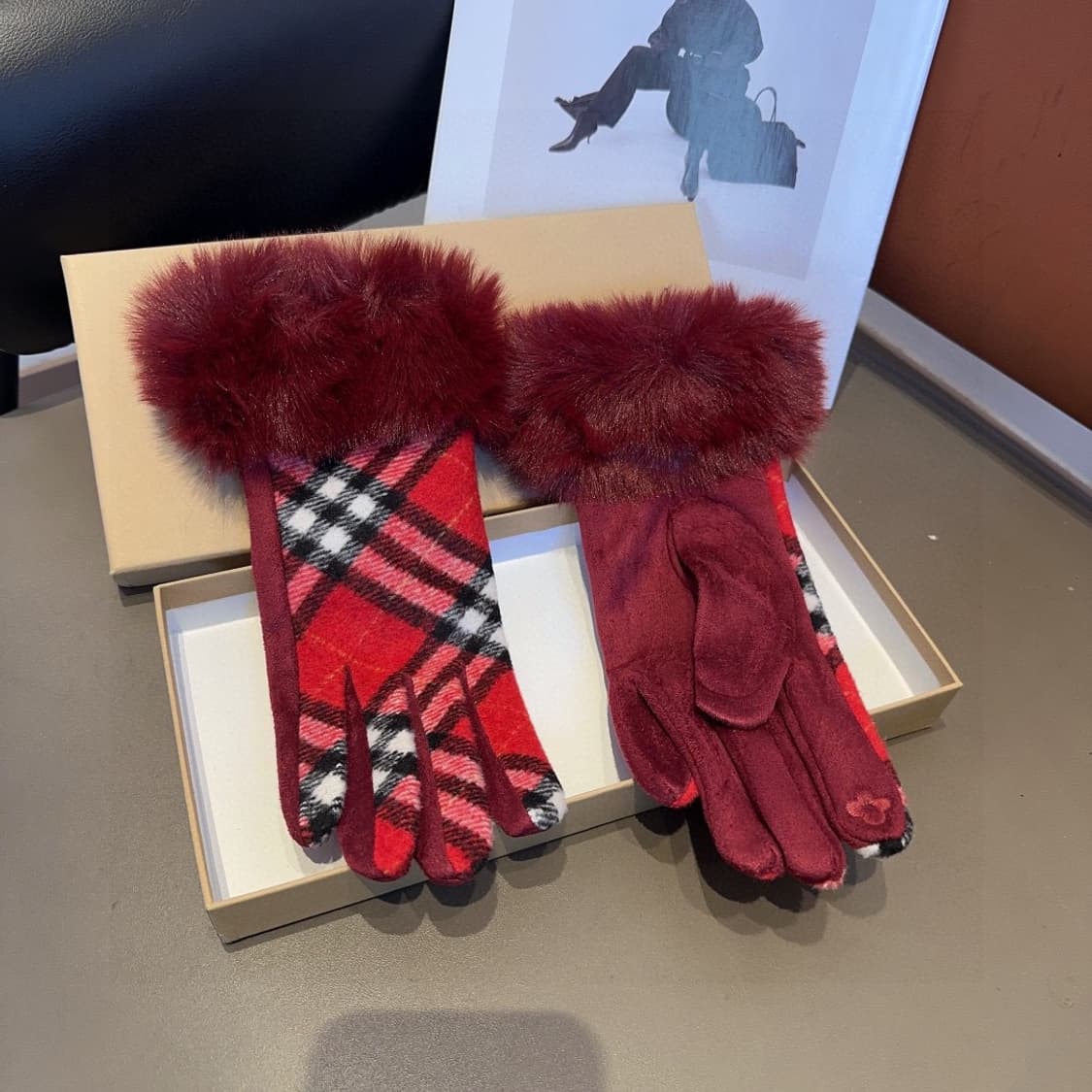 버버리 장갑 가을 겨울 보온 클래식 심플
 상품이미지5