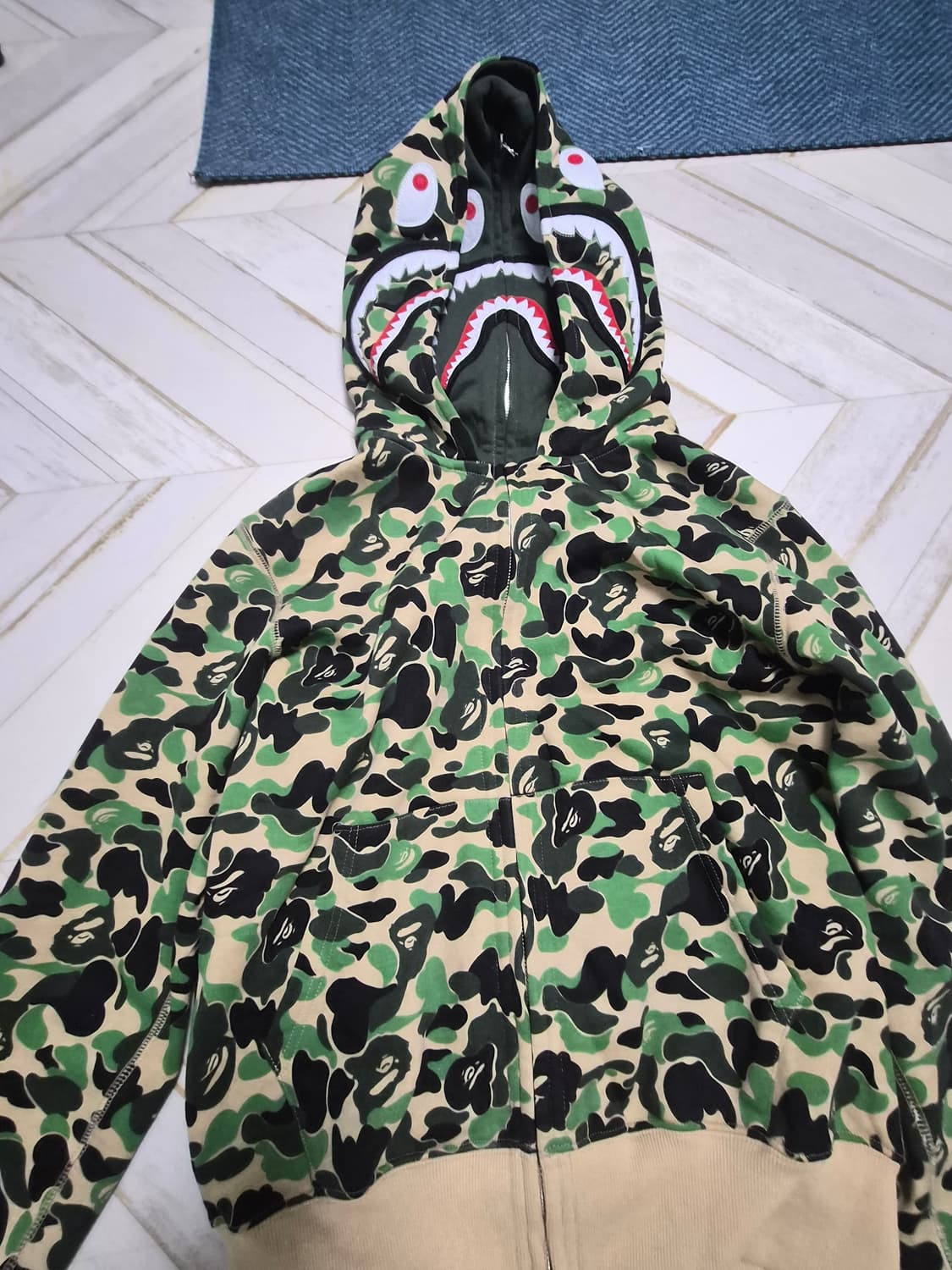 베이프 샤크후드 상품이미지1