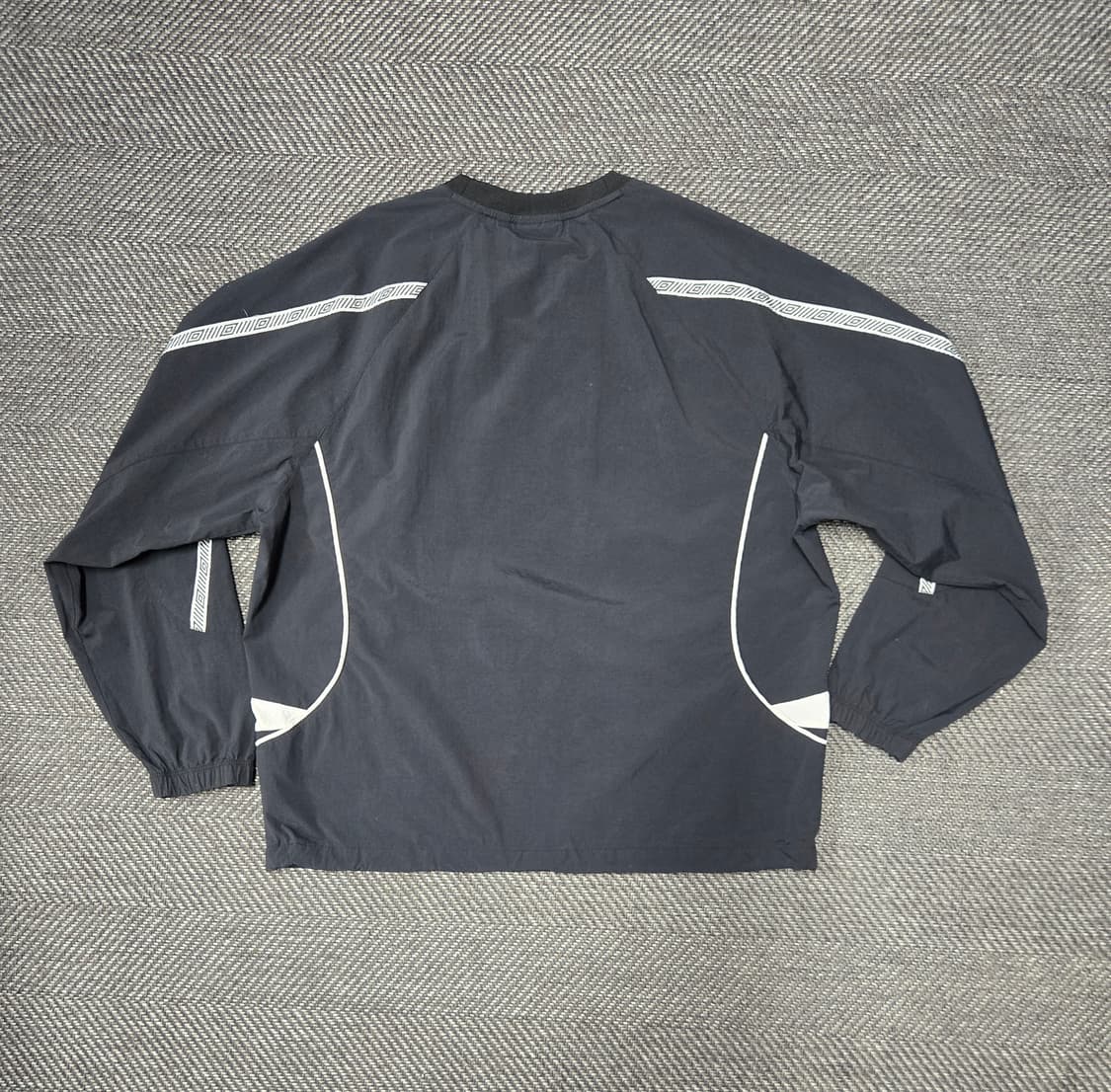 엄브로 우븐 피스테 블랙 상품이미지3