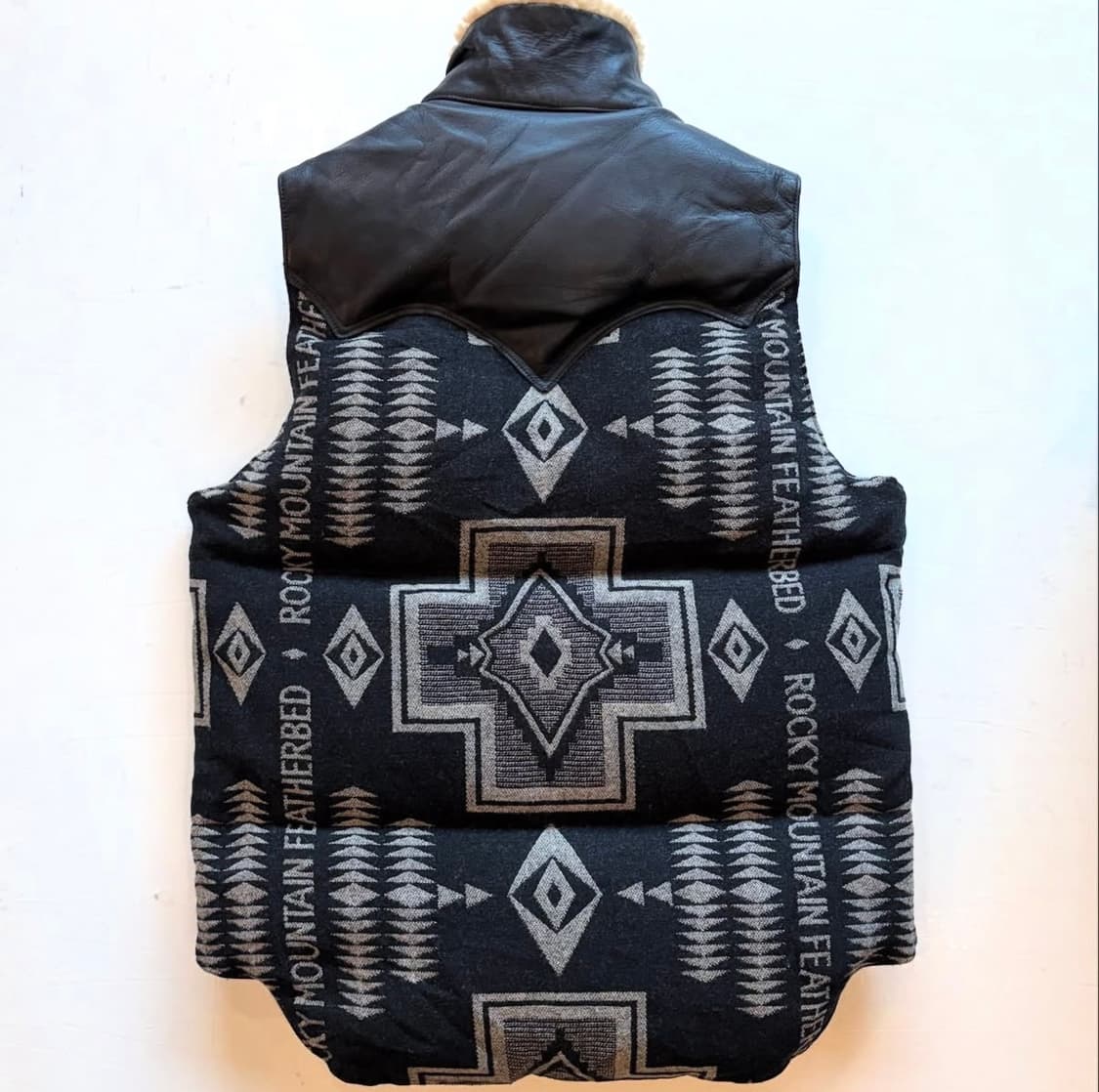 Rocky Mountain FeatherbedxPendleton다운베스트 상품이미지2