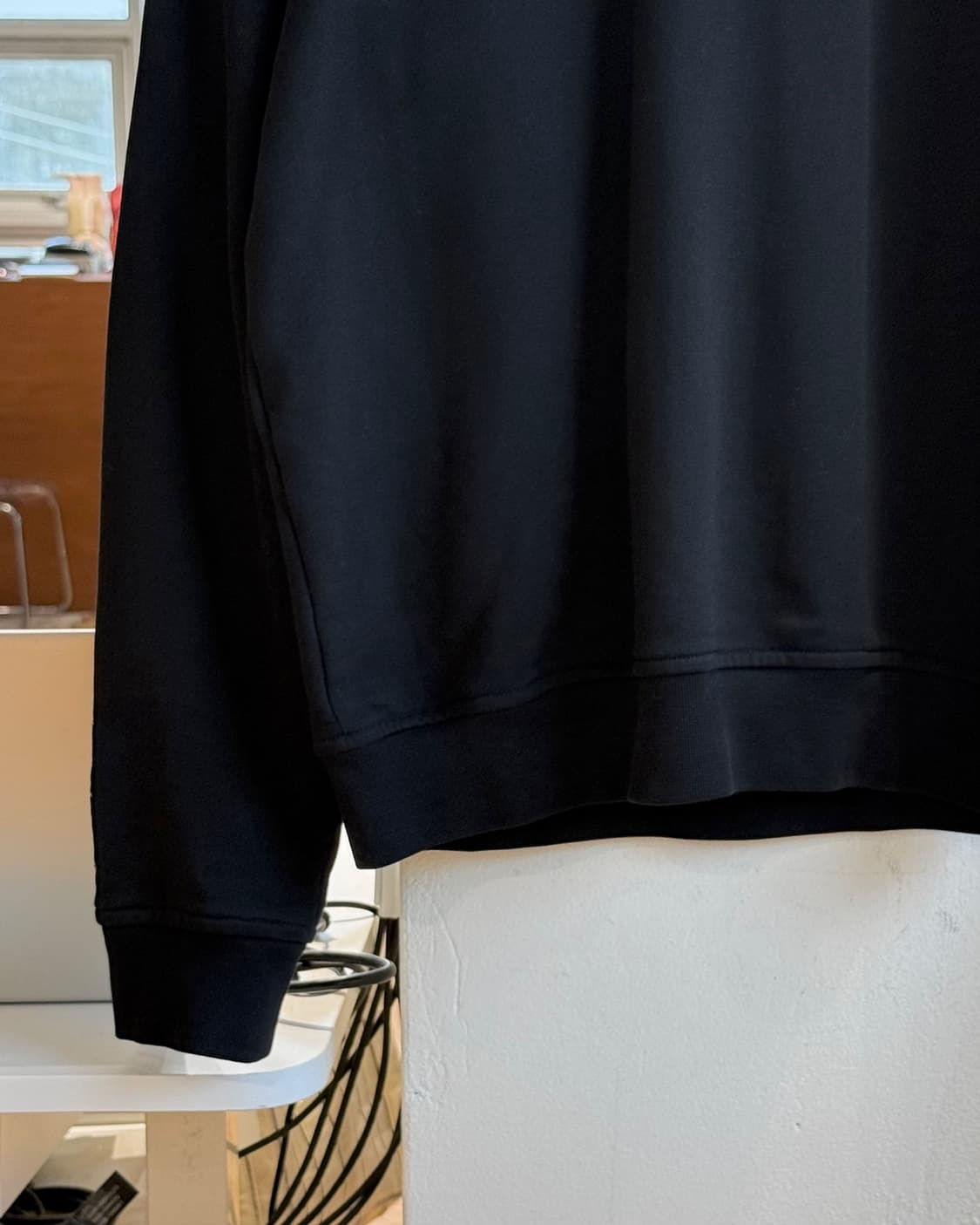 알렉산더 맥퀸 블랙 로고 자수 스웻 셔츠 상품이미지4