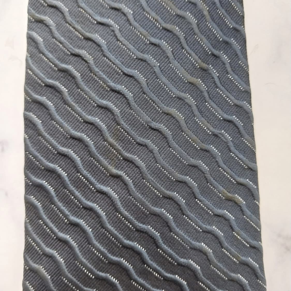 입생로랑 실크 네이비 웨이브 패턴 넥타이 9.3cm A등급 K2586 상품이미지10