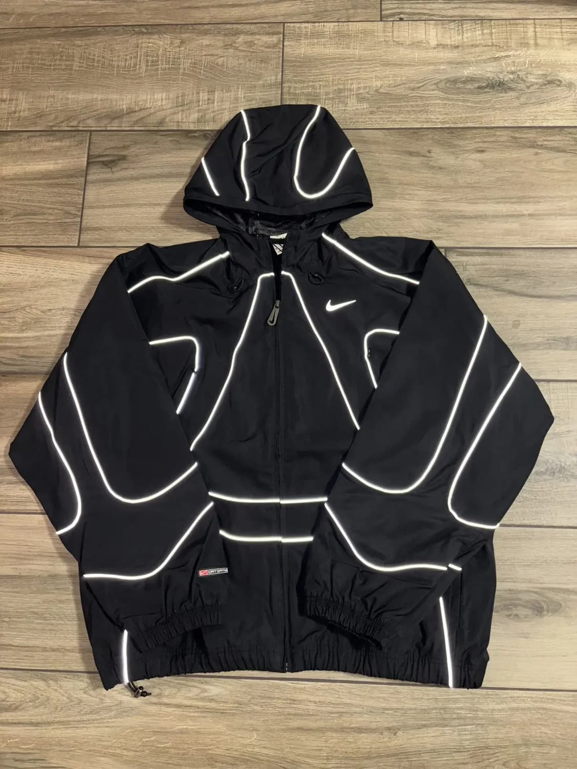 코르테이즈 나이키 빛 반사 자켓 상품이미지2