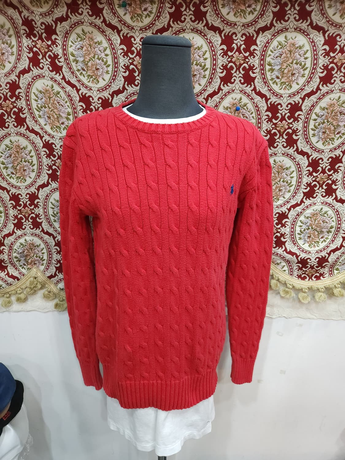 폴로 랄프로렌 레드 꽈배기 코튼 니트
​
 상품이미지1