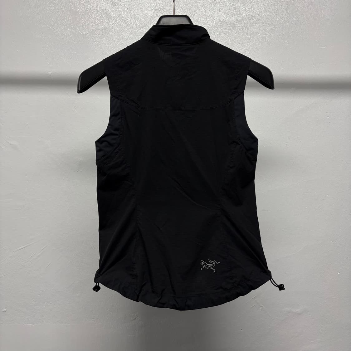 아크테릭스 경량 베스트 상품이미지2