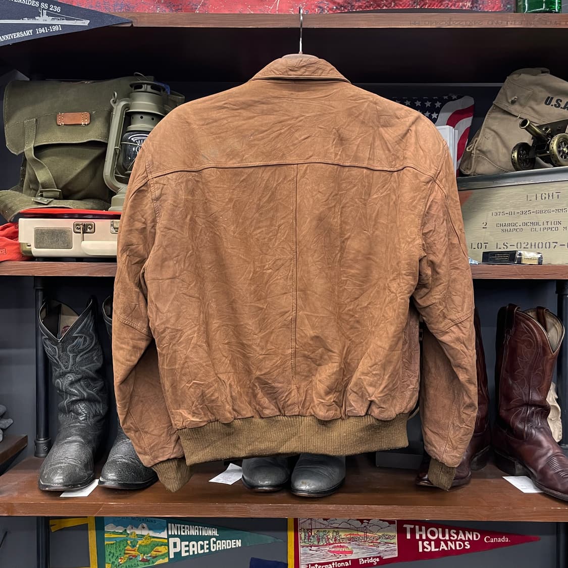 90s 글로벌 아이덴티티 레더 가죽 봄버 자켓 상품이미지2