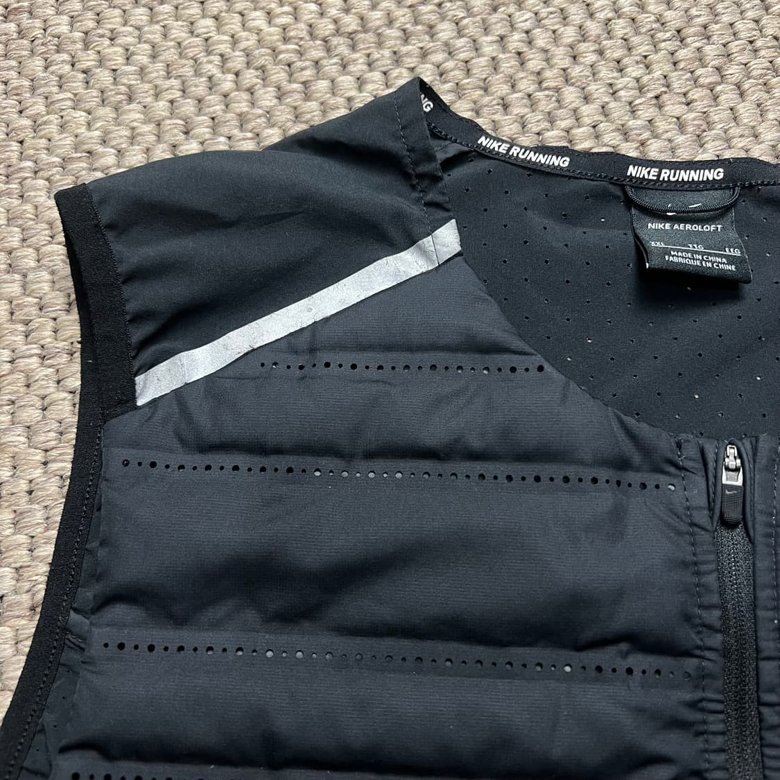 나이키 에어로로프트 러닝 조끼 블랙 XXL 상품이미지6