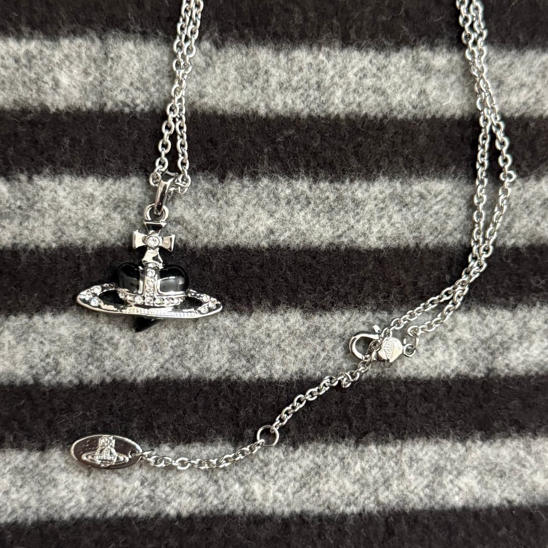 비비안웨스트우드 디아망떼 블랙 하트 목걸이 상품이미지1