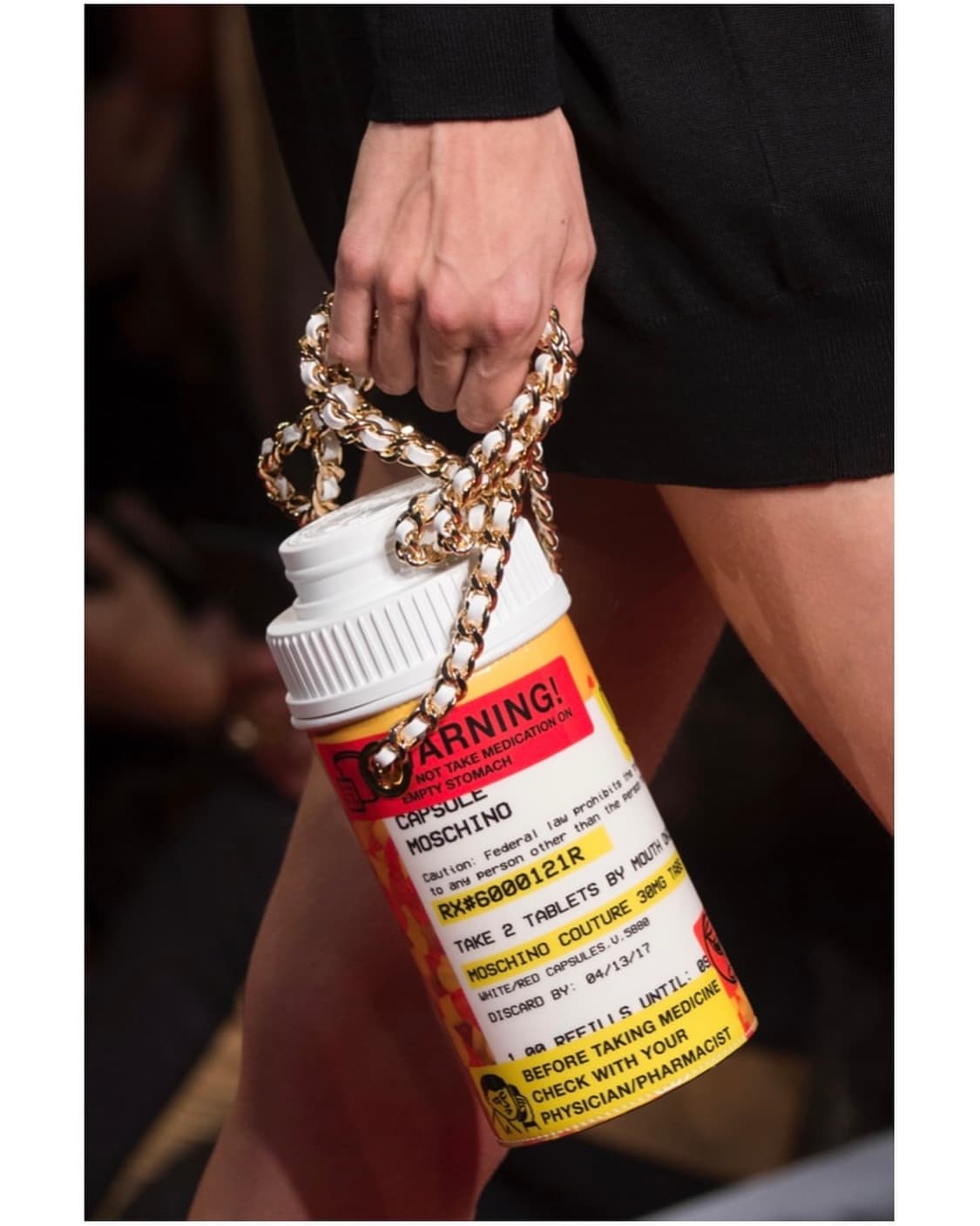 MOSCHINO pill bottle bag 상품이미지1