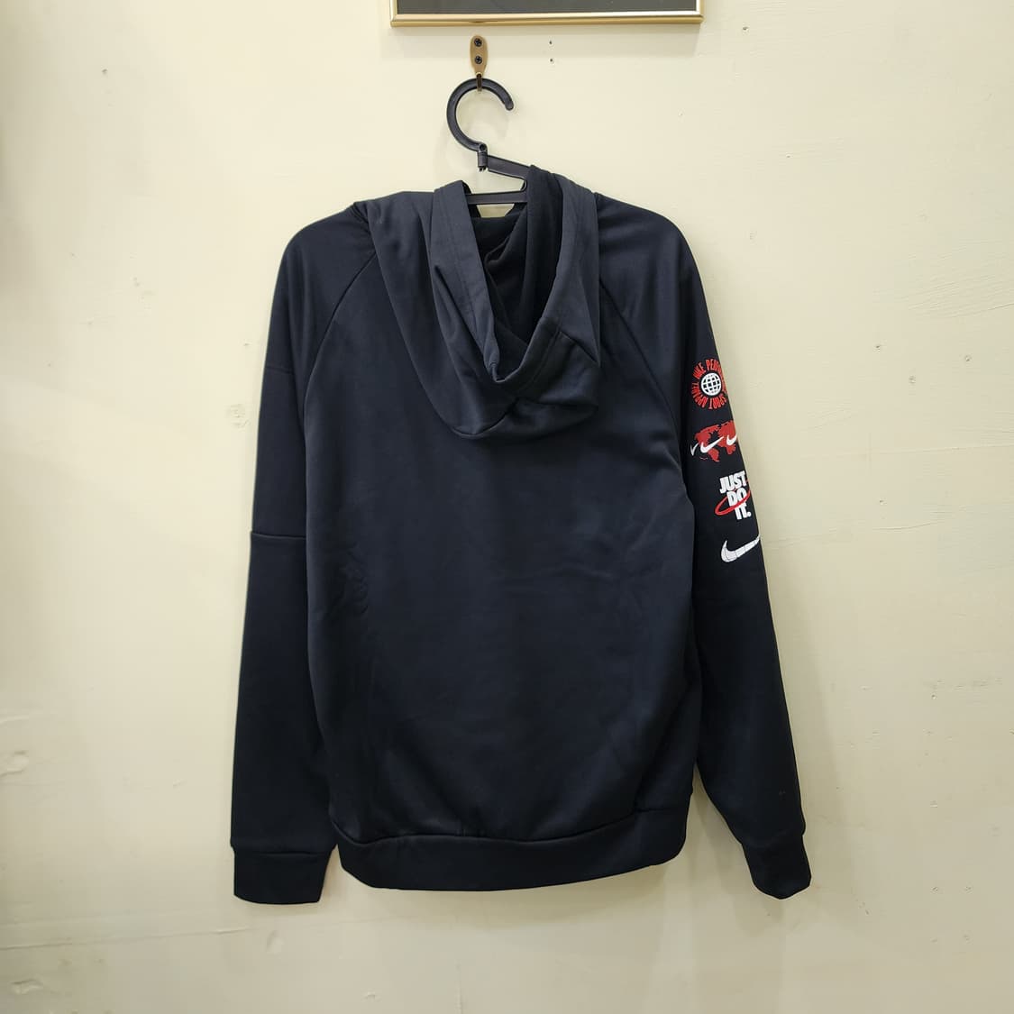 [S] NIKE 써마핏 글로벌 그래픽 풀오버 후드 (블랙 / US·EU) 상품이미지2