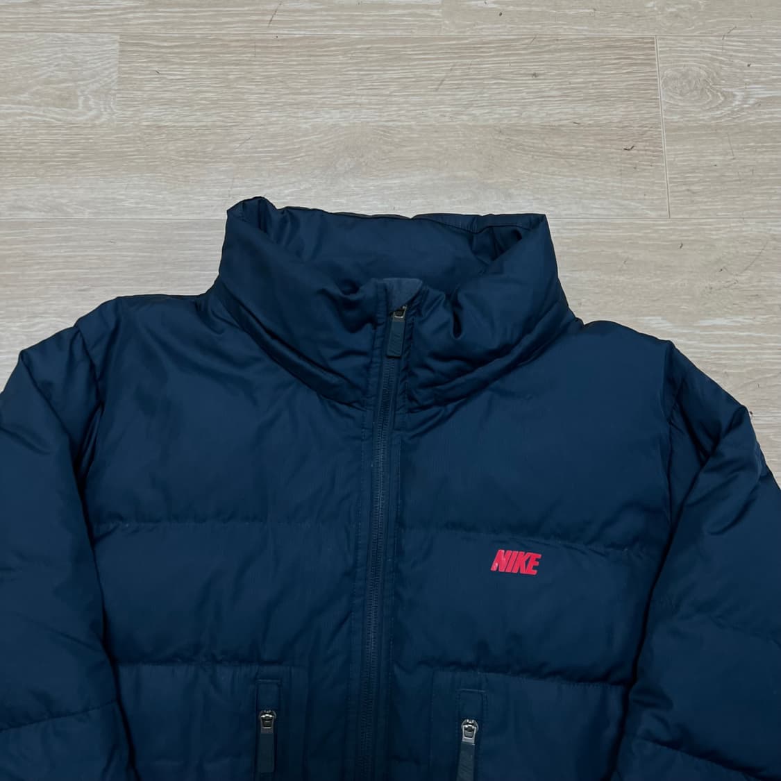 나이키 덕다운 스펠로고 스탠드넥 패딩 점퍼 [네이비] M/95 상품이미지2