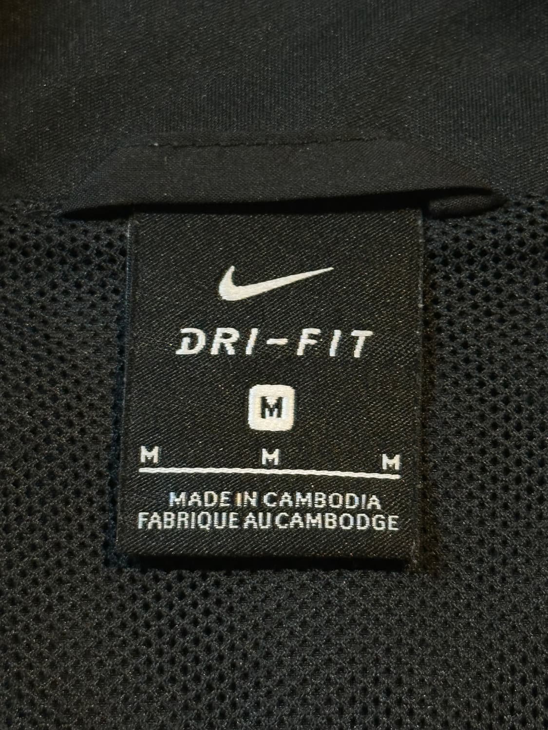 나이키 드라이핏 스우시 사이드라인 바람막이 자켓 블랙 상품이미지4