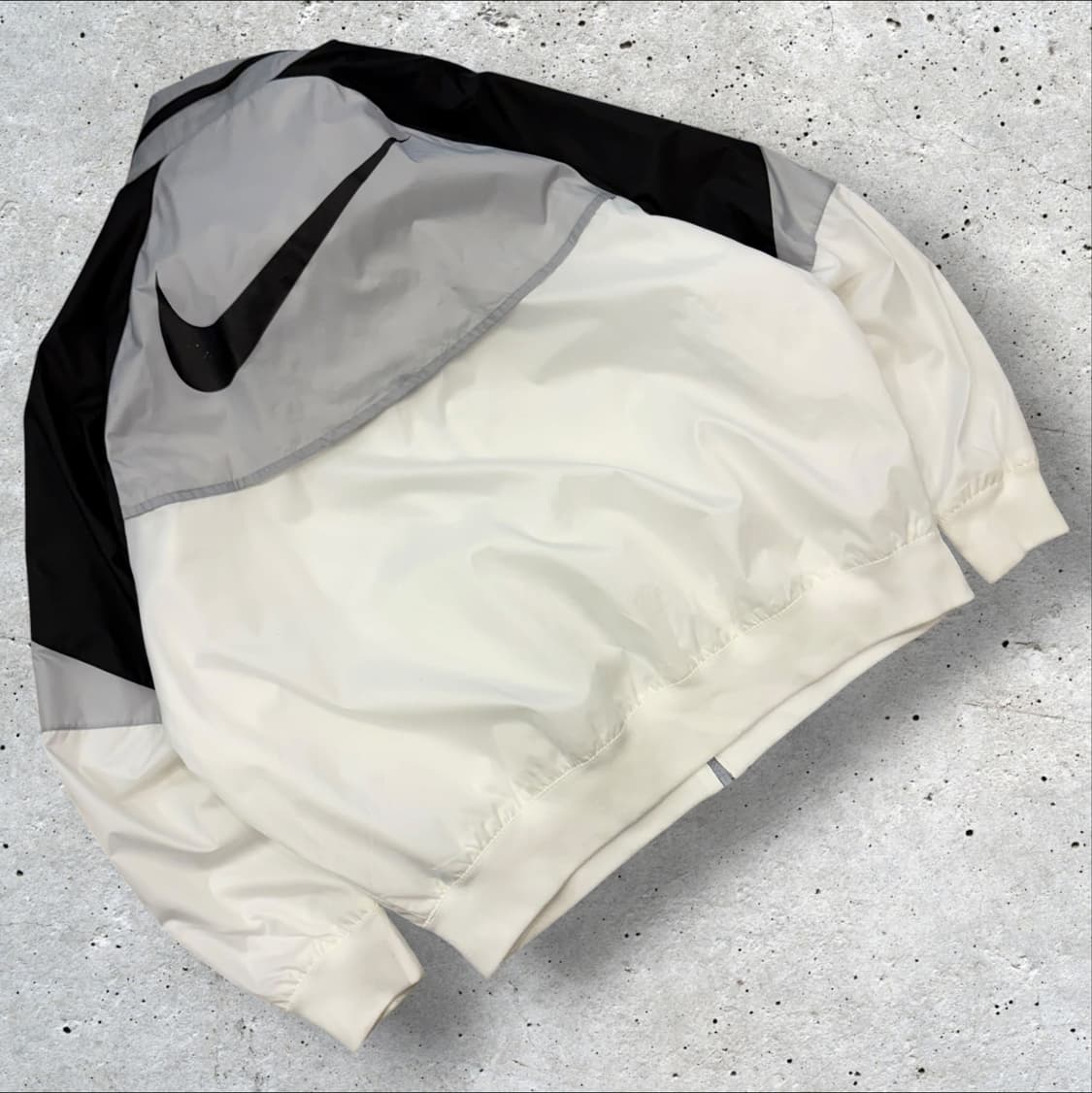 [2XL] 나이키 윈드러너 바람막이 자켓 블랙/화이트/그레이 D904 상품이미지2