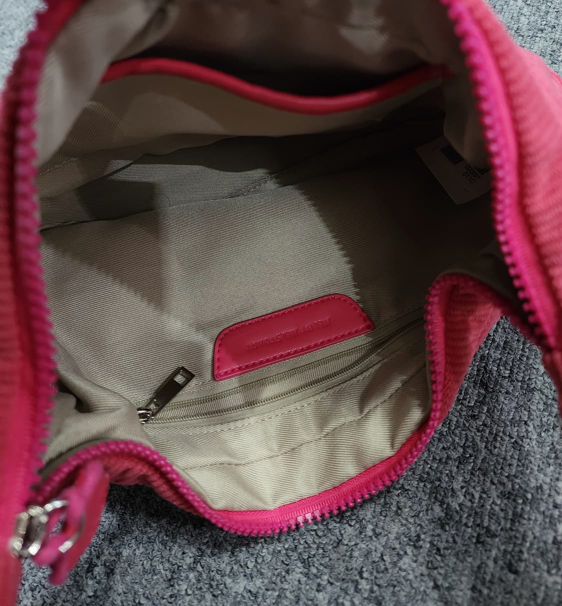 질바이질스튜어트 코듀로이 하프문 바게트백 골덴 가방 상품이미지8