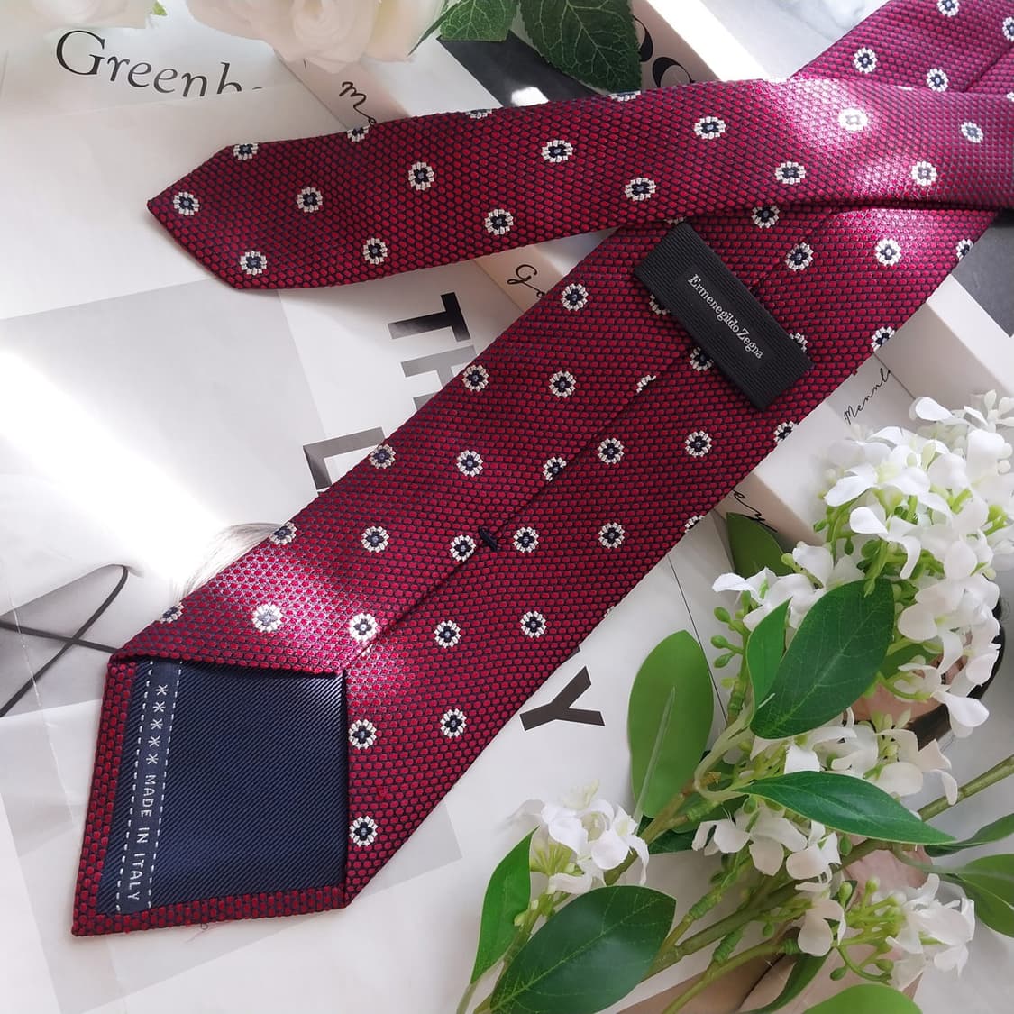 제냐 실크 레드 플라워 자카드 넥타이 8.9cm A+등급 K2500
 상품이미지5