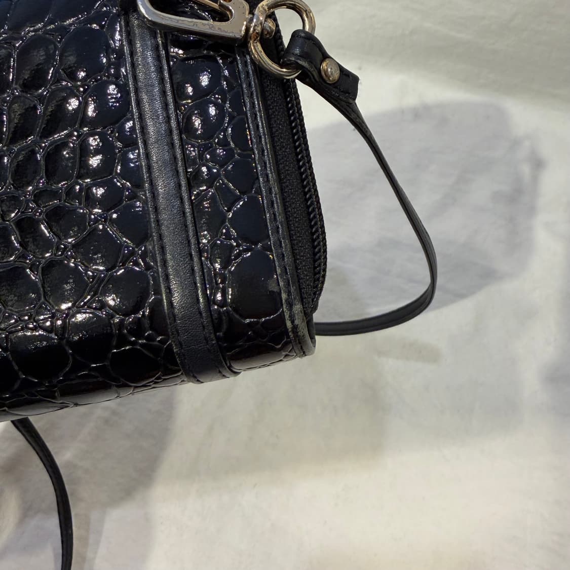 비비안웨스트우드 블랙 크로스백 지갑형 상품이미지10