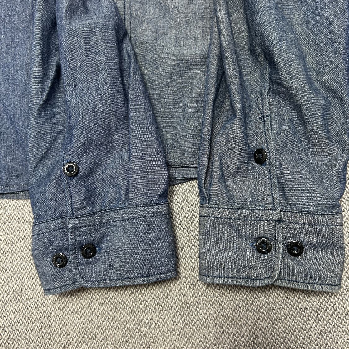CP컴퍼니 렌즈 샴브레이 페이딩 셔츠(2XL) 상품이미지6