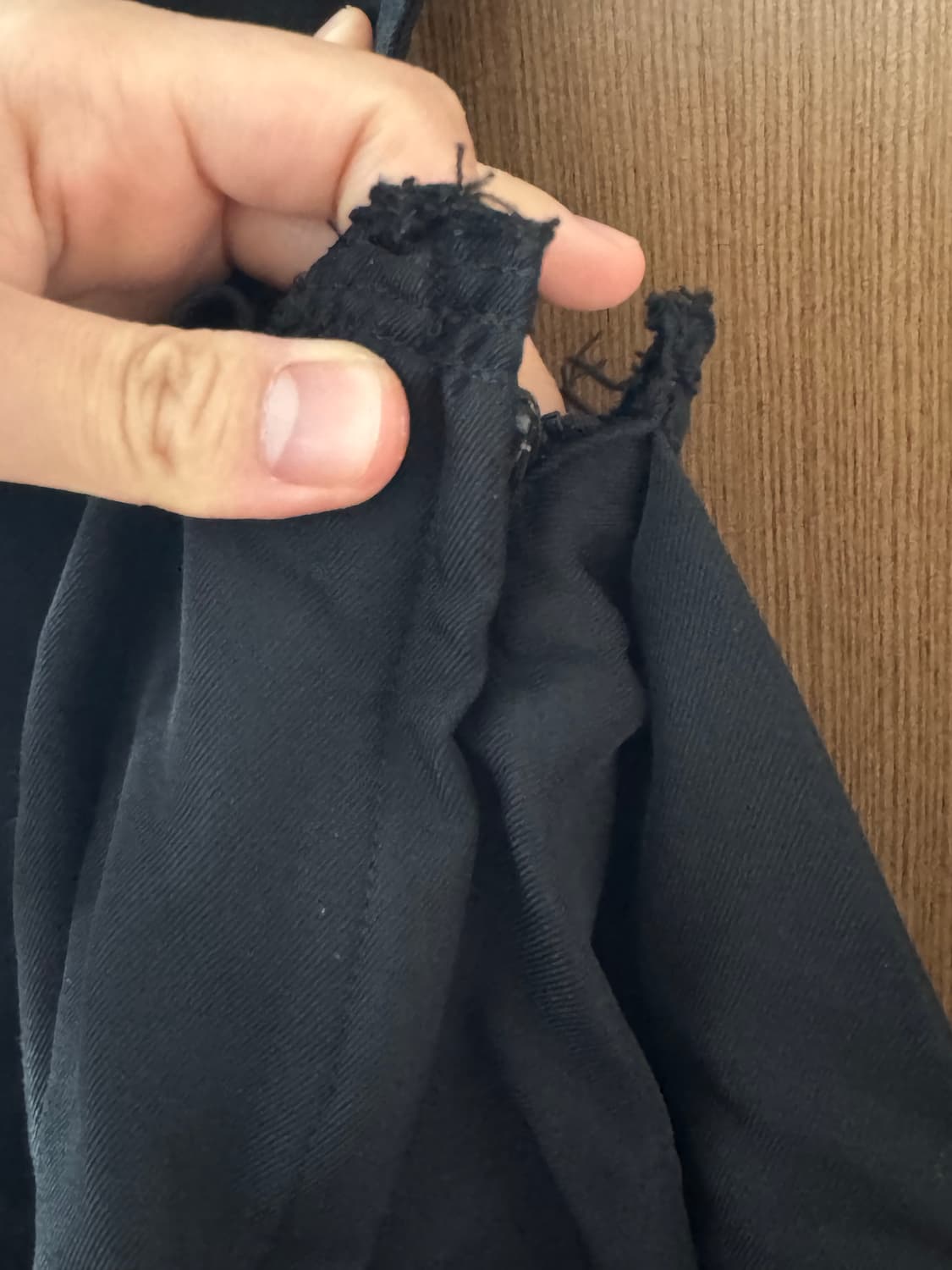 (네고가능)꼼데가르송 블랙 서스펜더 원피스 (25SS M사이즈) 상품이미지6