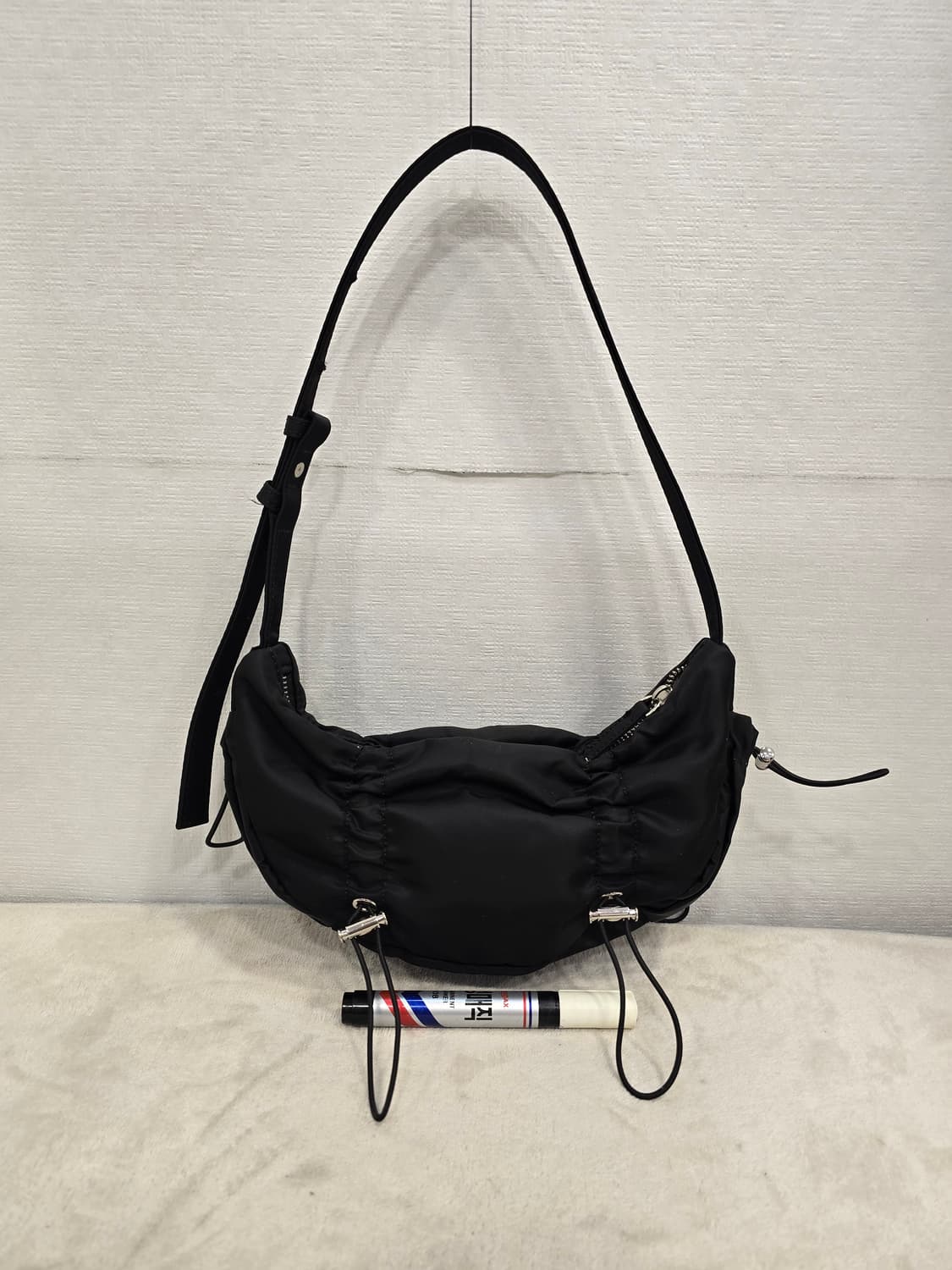 자라 ZARA 블랙 셔링 숄더백/호보백 상품이미지2