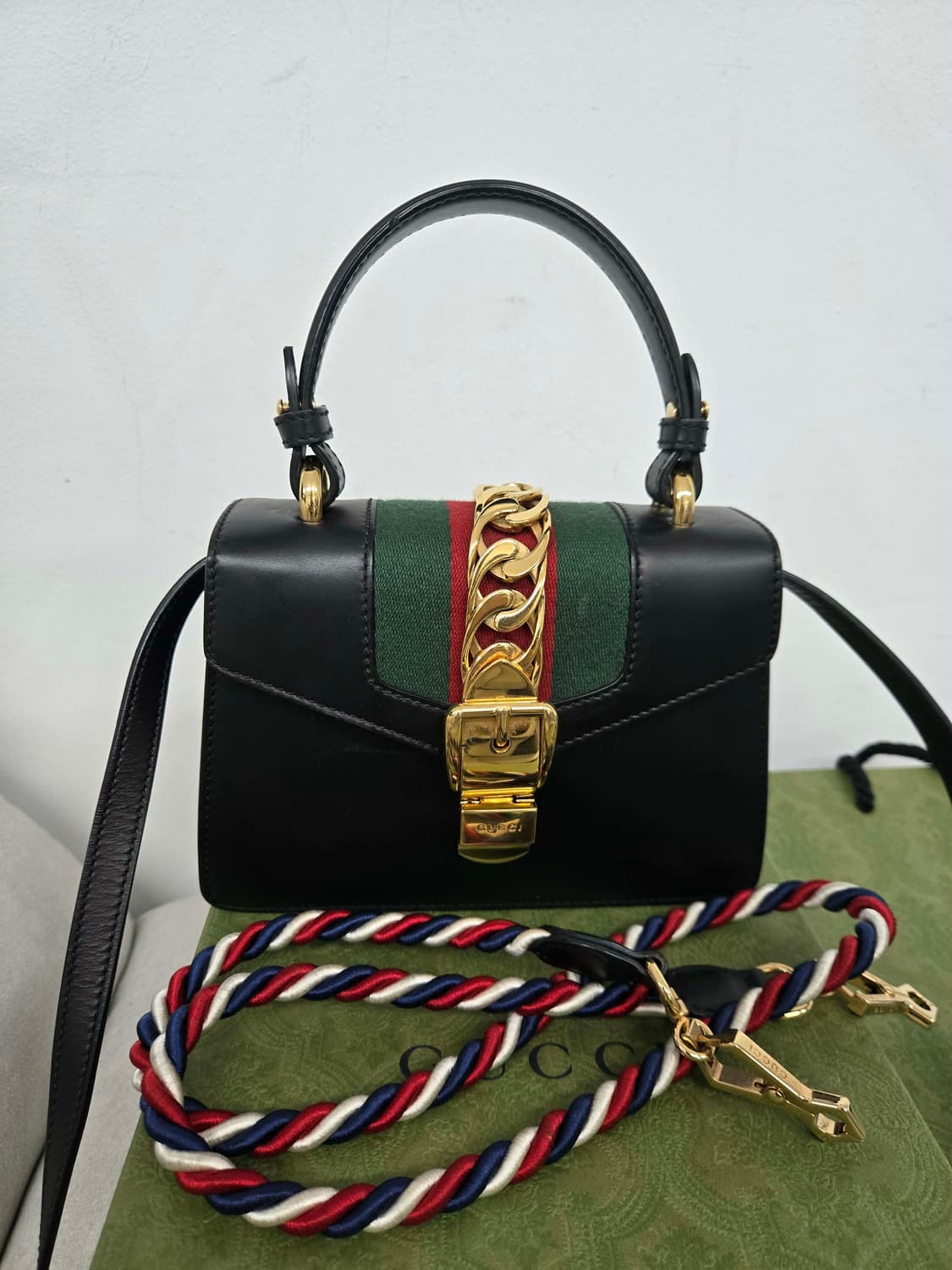 [보증서 정품] 구찌 실비백 블랙 상품이미지4