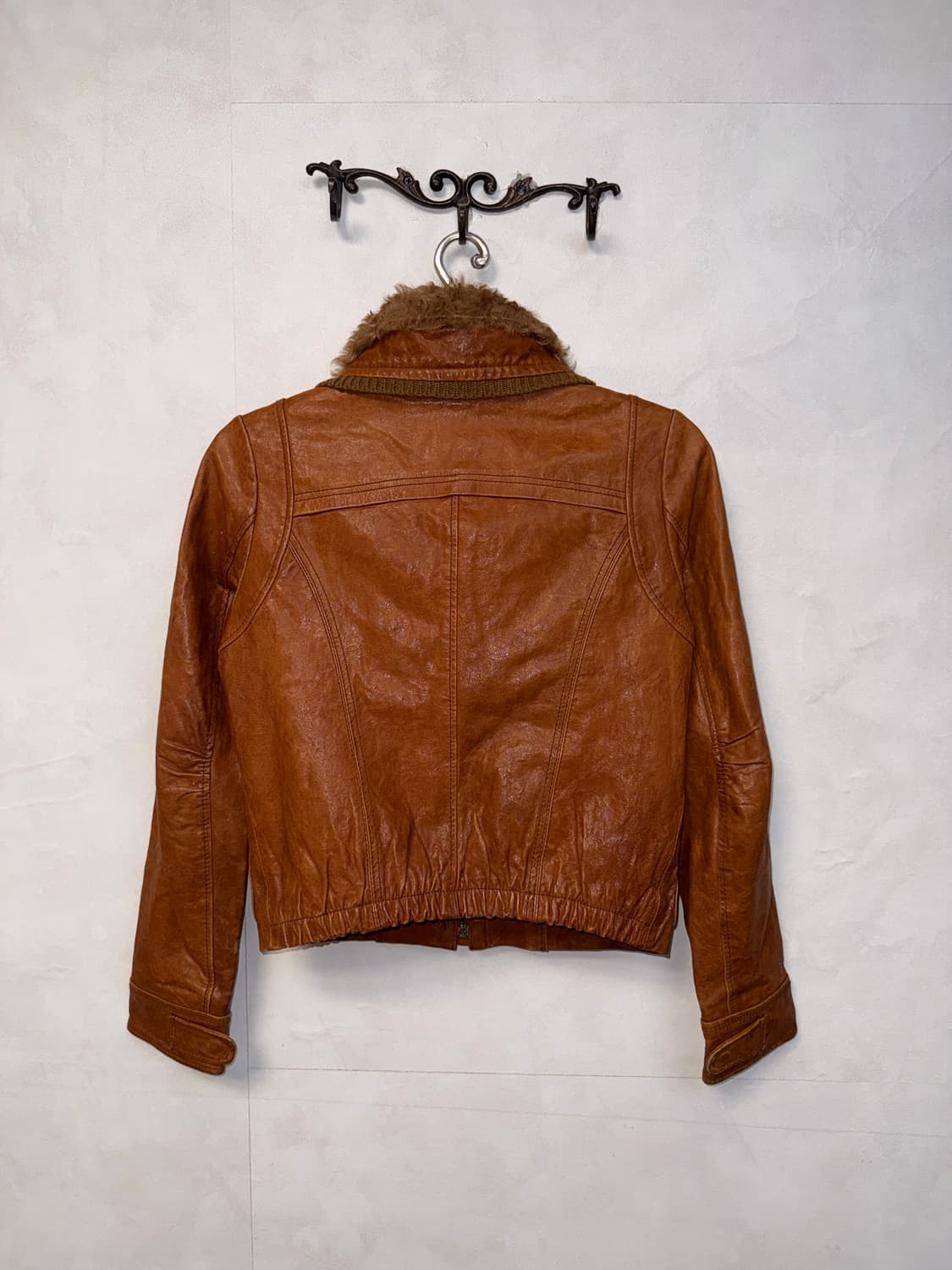 Thursday Island camel lamb skin / fur jk 상품이미지4