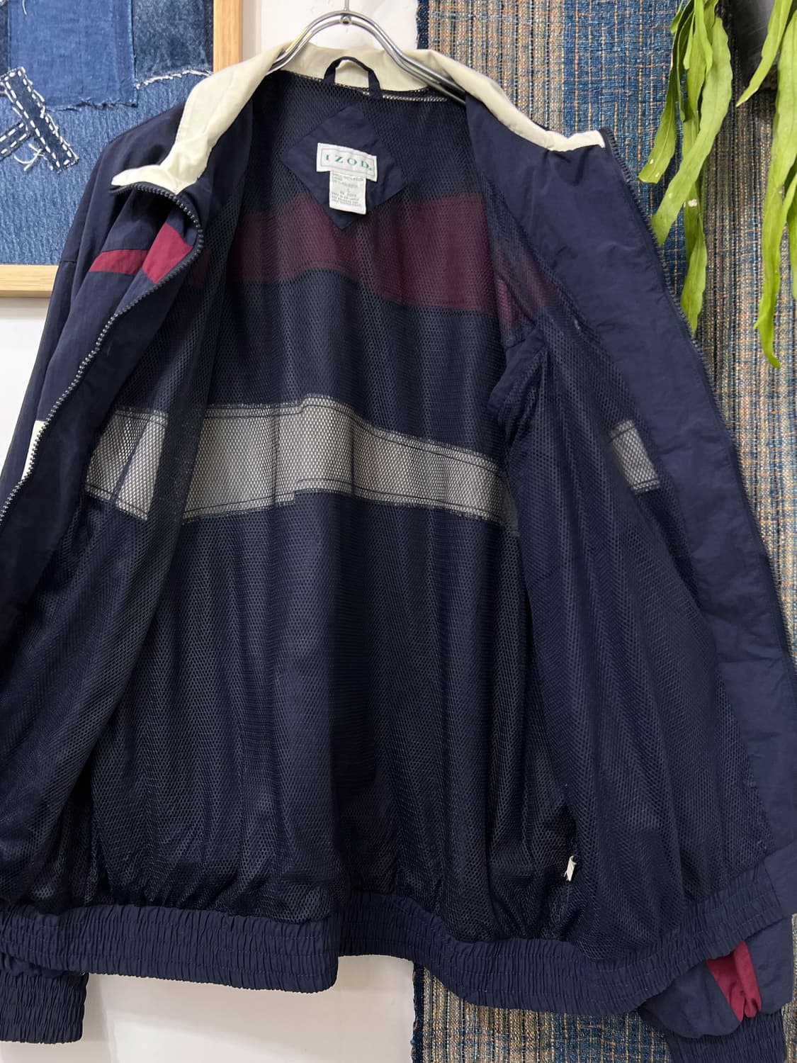 IZOD Color-Blocking Nylon Jacket 상품이미지8