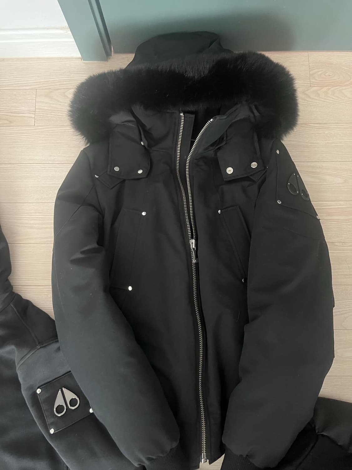 무스너클 버니스웨터& 발리스틱 상품이미지2