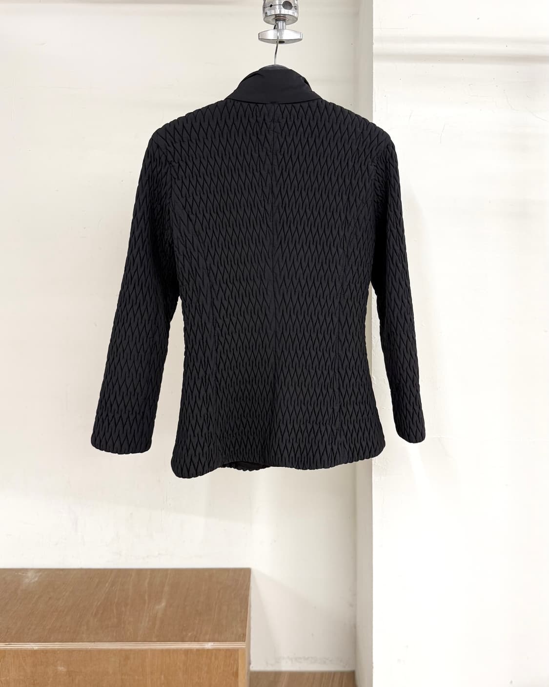 엠프리오 아르마니 블랙 지오메트릭 패턴 집업 자켓 상품이미지6