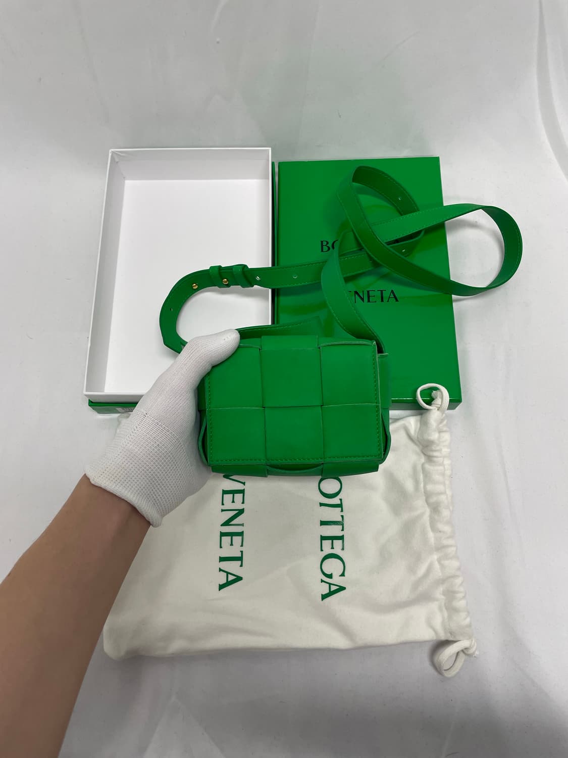 [구성존재] 보테가베네타 미니 카세트 백 [os] 상품이미지2