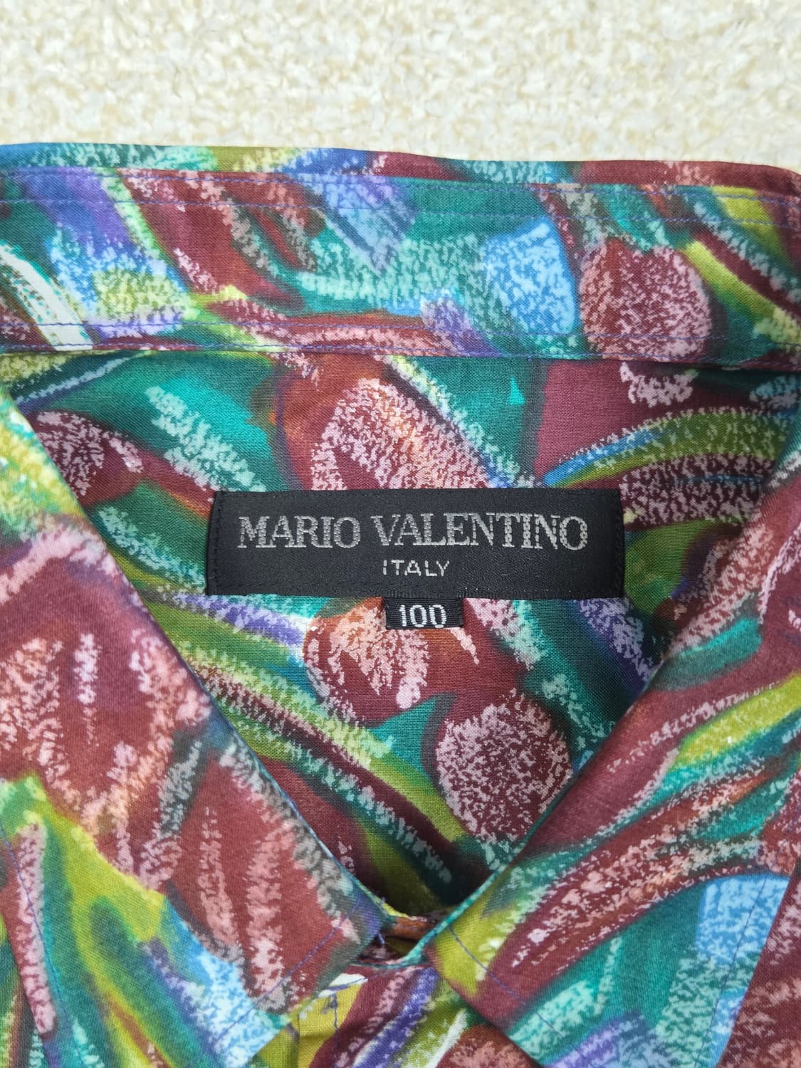 [마리오 발렌티노] 멀티 컬러 추상 패턴 코튼 반팔 셔츠 | S00120 상품이미지3