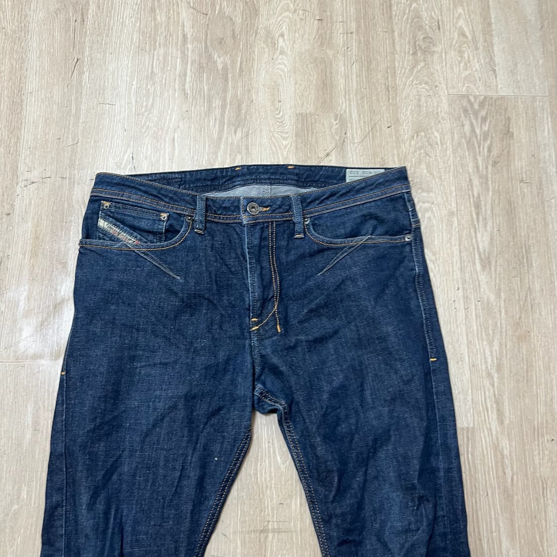 디젤 남성 레귤러 워싱 데님 청바지 32  상품이미지2