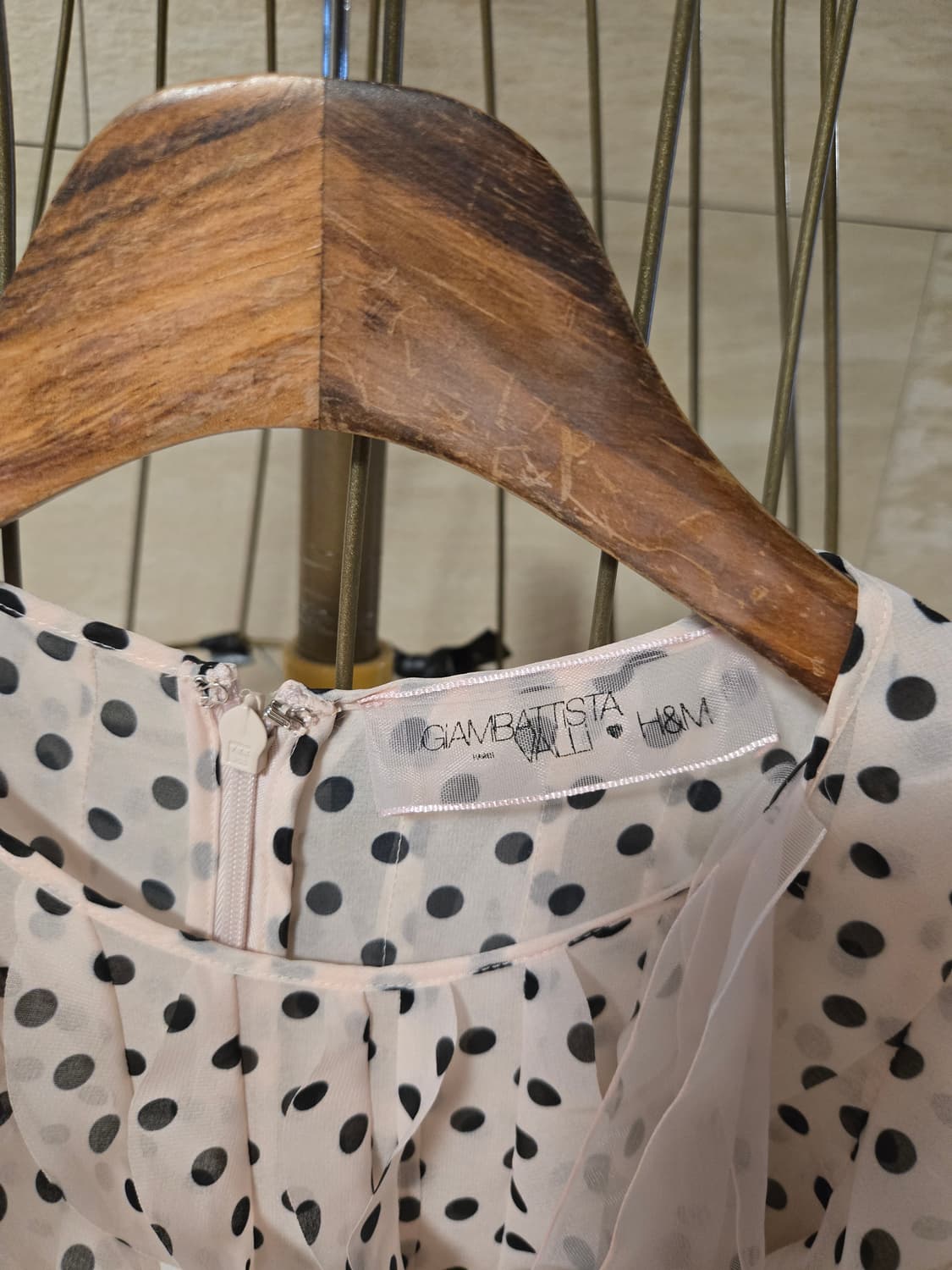 [36/미착용] 지암바티스타발리 x H&M 콜라보 블라우스  상품이미지4