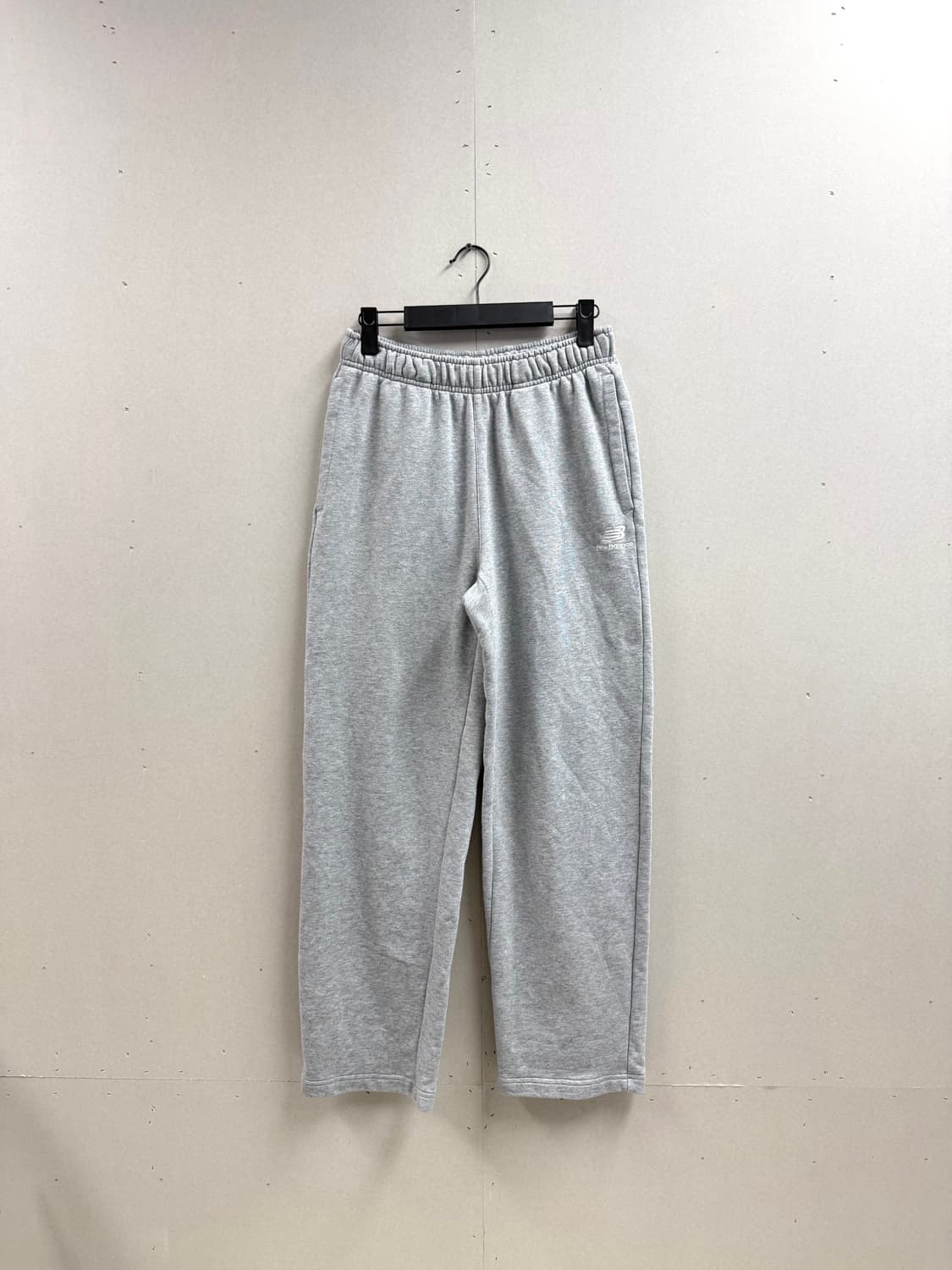 S / 뉴발란스 트레이닝 일자 스웻팬츠 그레이 상품이미지1