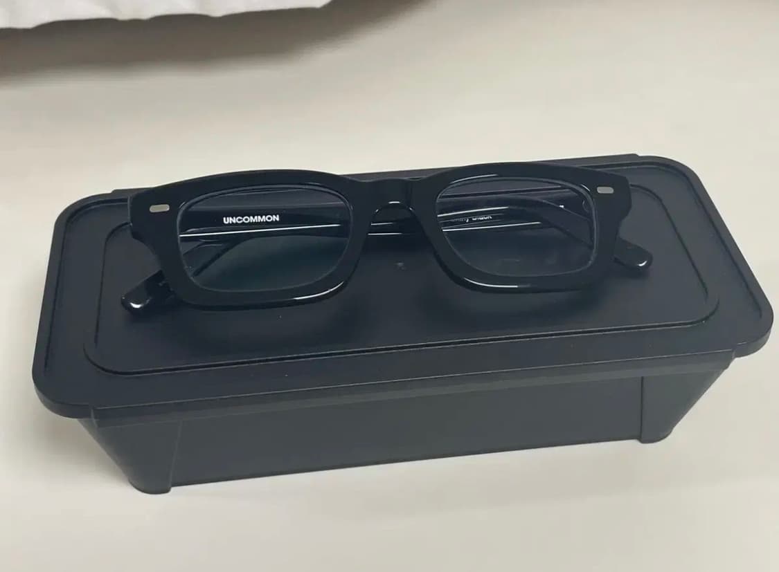 언커먼 벅 안경 홍태준 착용안경 상품이미지2