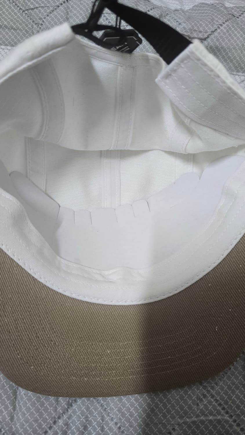 [새상품]슈프림 투톤 캠프캡 화이트 - 23FW 상품이미지3