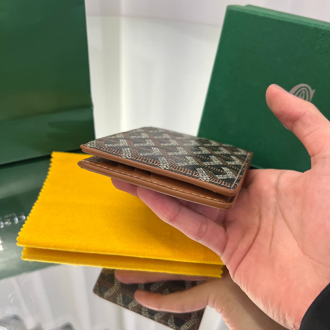 고야드 빅투와르 반지갑 블랙 탄 상품이미지4