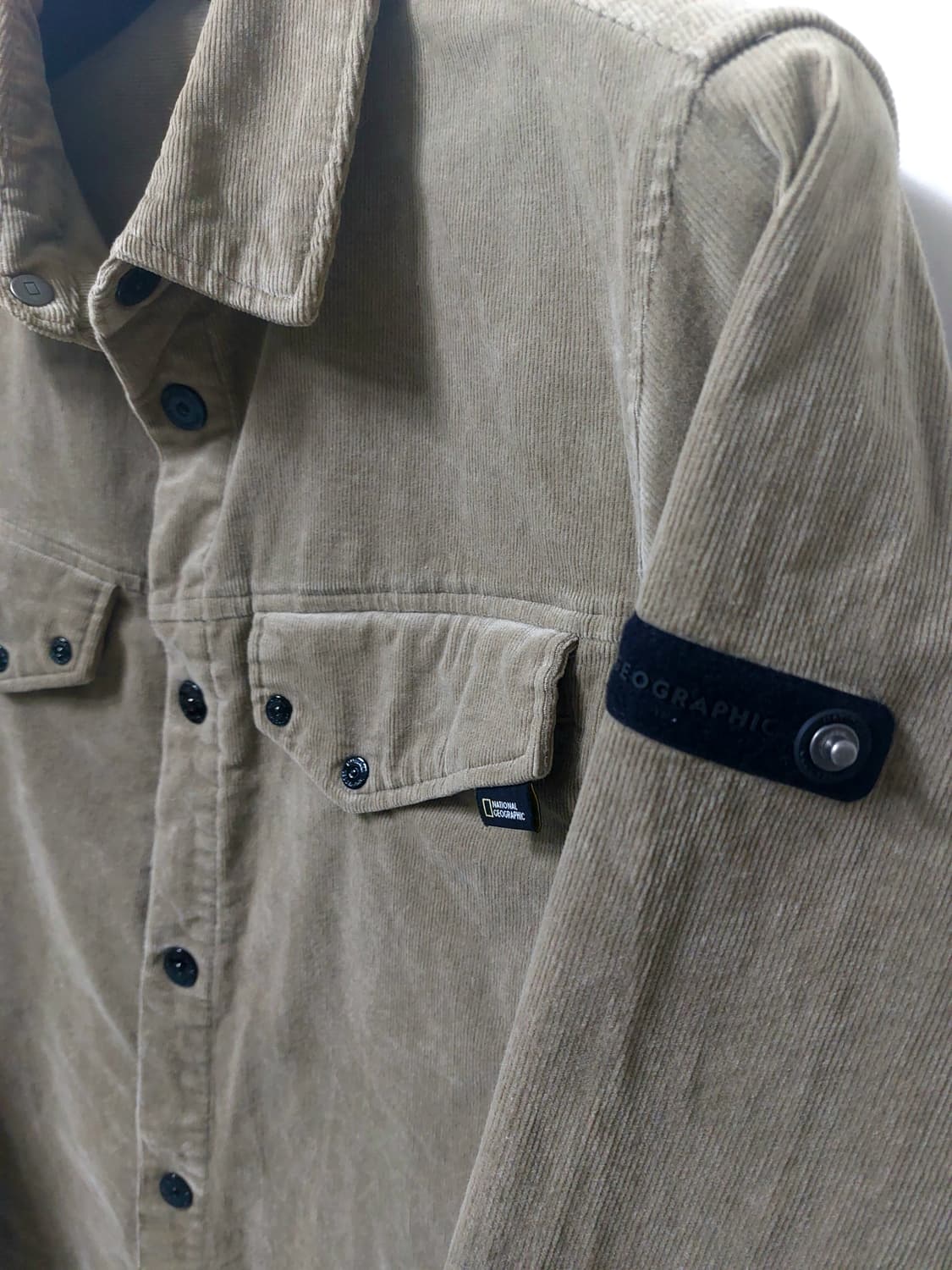 내셔널지오그래픽 코듀로이 셔츠 105 상품이미지2