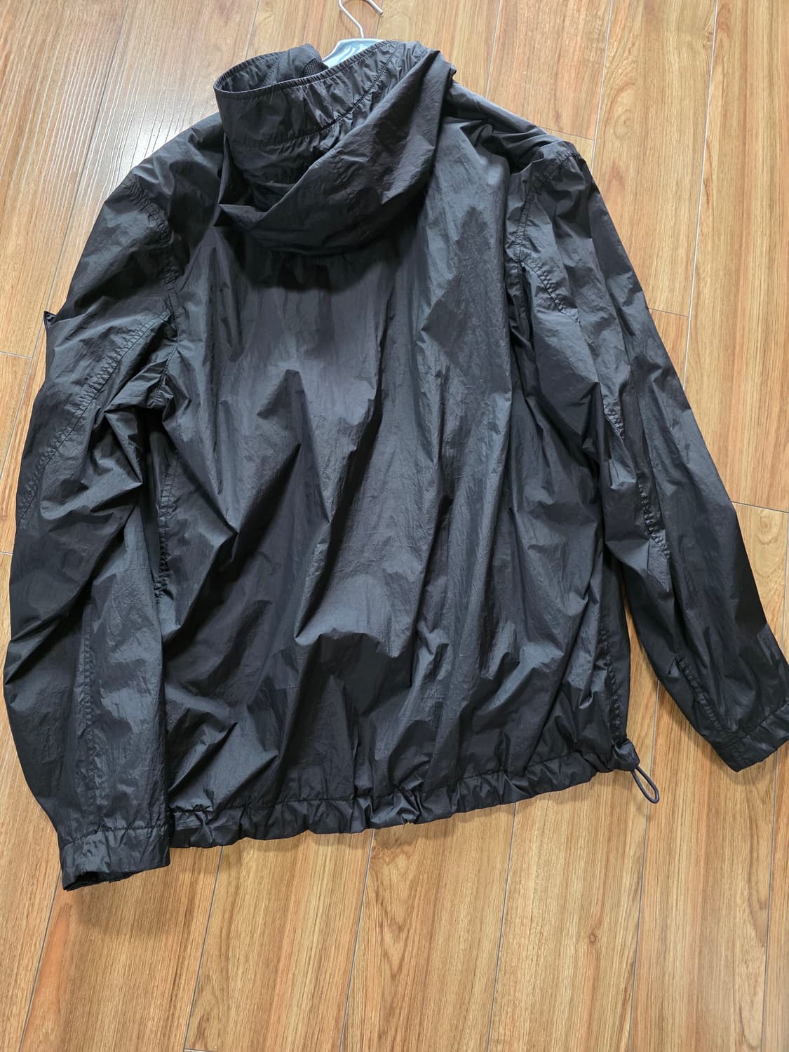 스톤아일랜드 23ss 클링클랩스 바람막이 블랙 xxl 40522 상품이미지2