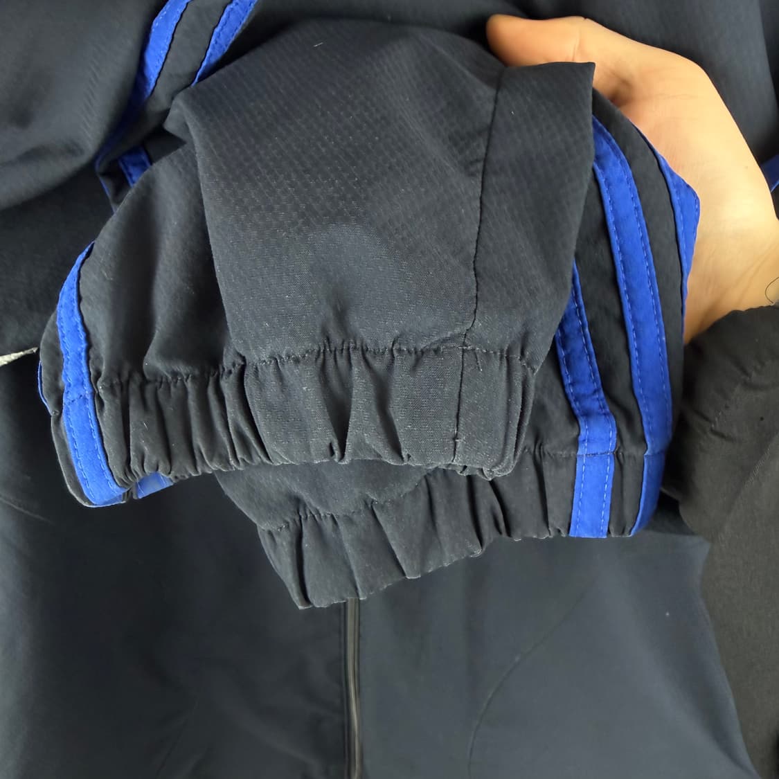 105) 아디다스 프레데터 삼선 바람막이 자켓 네이비 상품이미지4