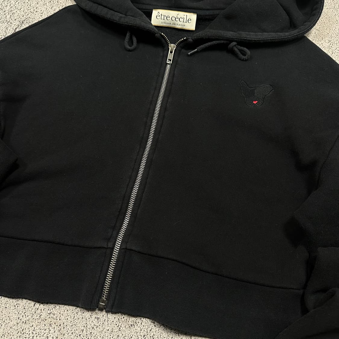 ✨ (바배) 에트레 세실 블랙 크롭 후드 집업 상품이미지5