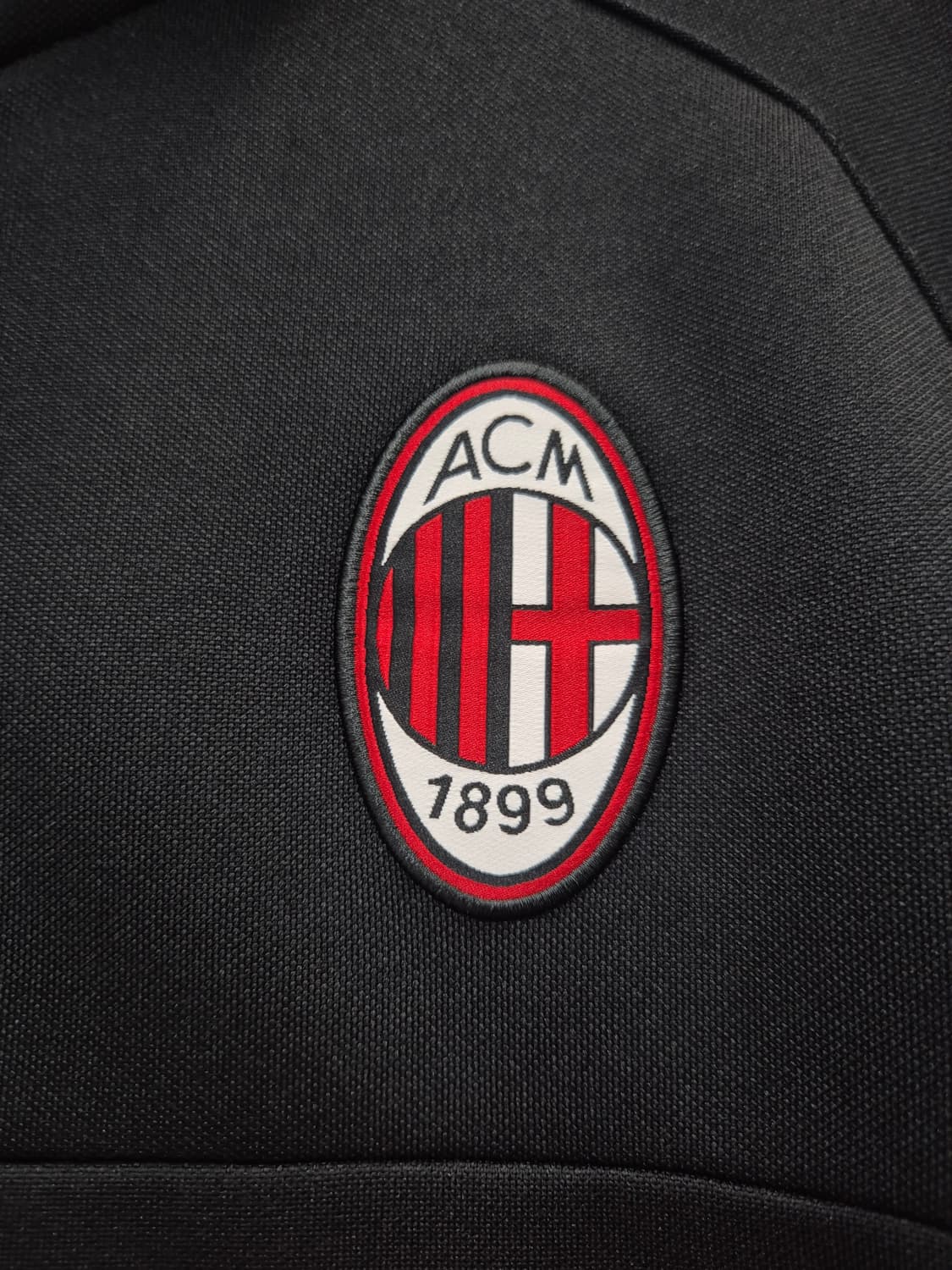 아디다스 AC 밀란 검빨 트랙 자켓 / 100(정품) 상품이미지2