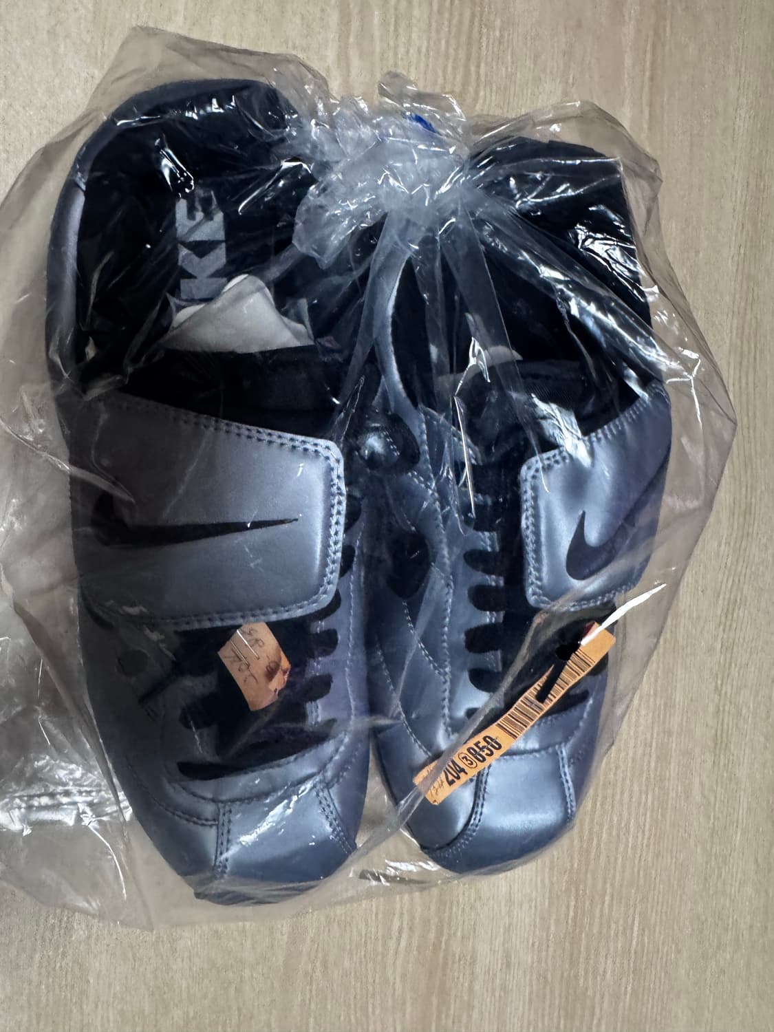 나이키 코르테즈 se 메탈릭 실버 상품이미지2