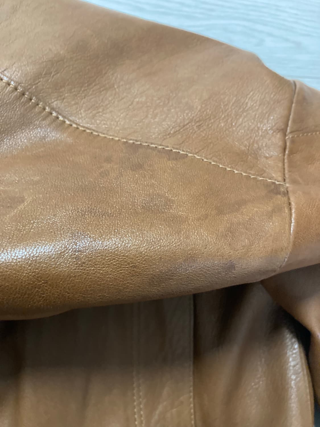 인사일런스 램스킷 가죽자켓 팝니다 상품이미지4