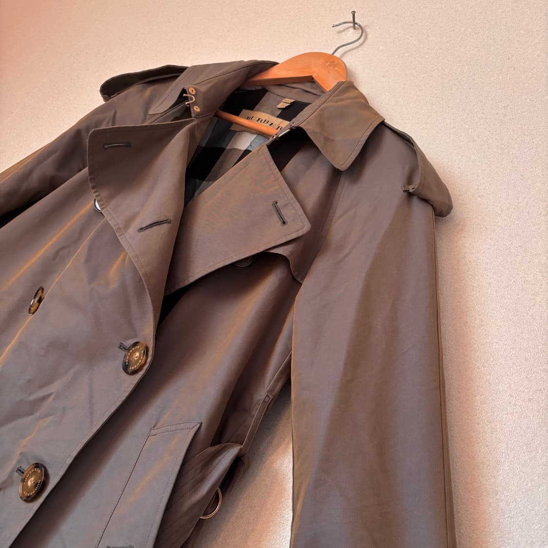 버버리 잉글랜드 켄싱턴 헤리티지 코트 트렌치 4 사이즈  상품이미지10