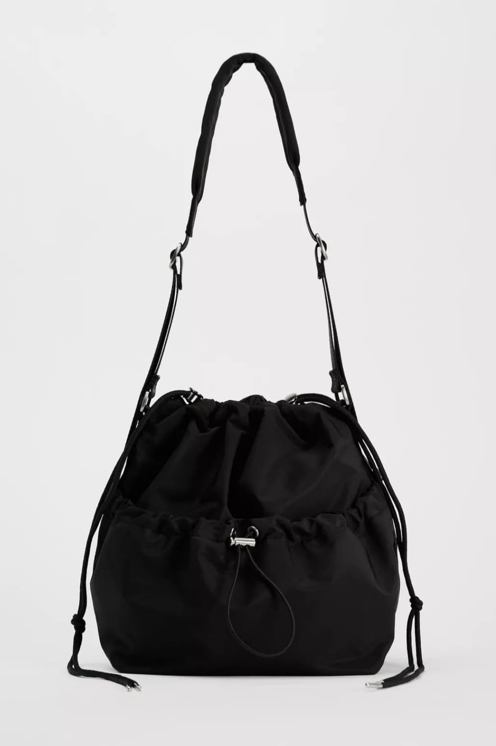 자라 나일론버킷백 상품이미지1