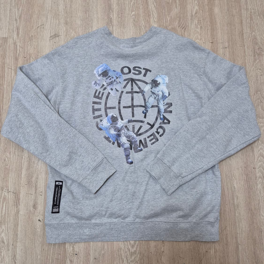 LMC 엘엠씨 우주비행사 빅로고 맨투맨 상품이미지5