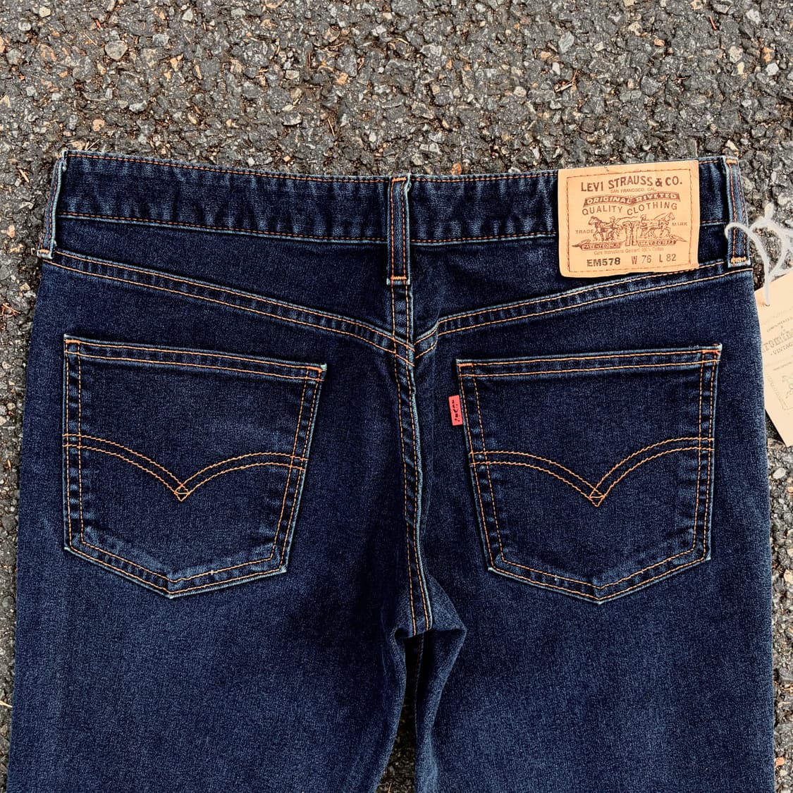 리바이스 우먼스 EM578 로우웨스트 부츠컷 데님 (34)  상품이미지5