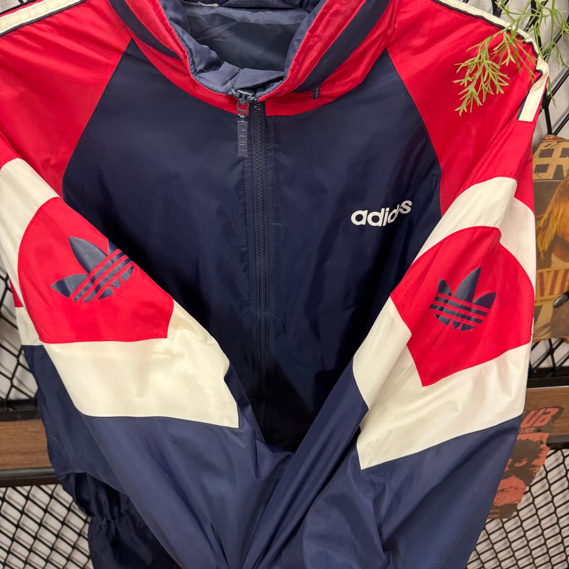90s 아디다스 올드스쿨 바람막이 돕바 전면 로고 포인트 네이비 레드 상품이미지6